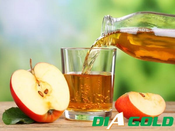 Uống giấm táo giúp kiểm soát đường huyết
